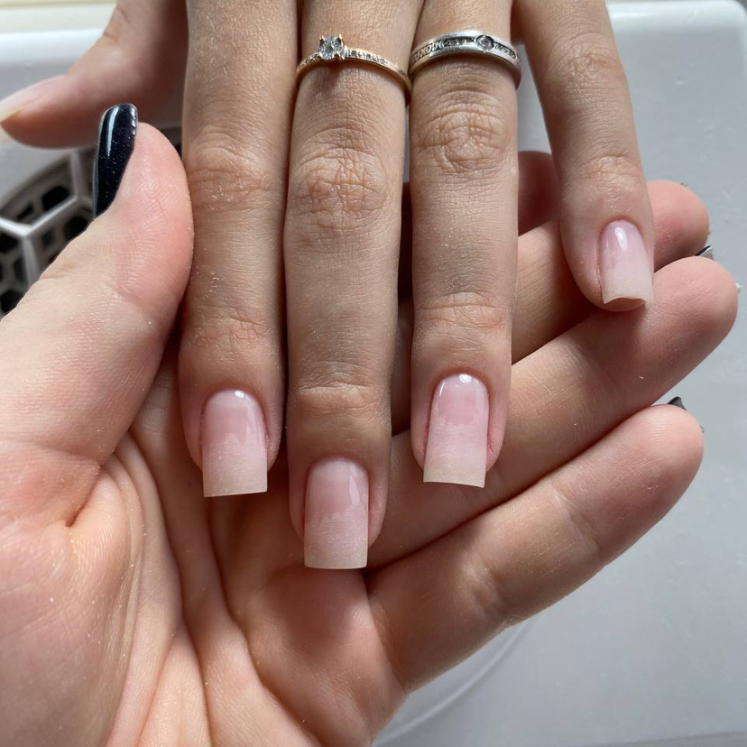 Маникюр комбинированный