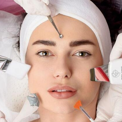 КОМБИНИРОВАННАЯ ЧИТСКА ЛИЦА (УЗ+МОНУАЛЬНАЯ ТЕХНИКА)