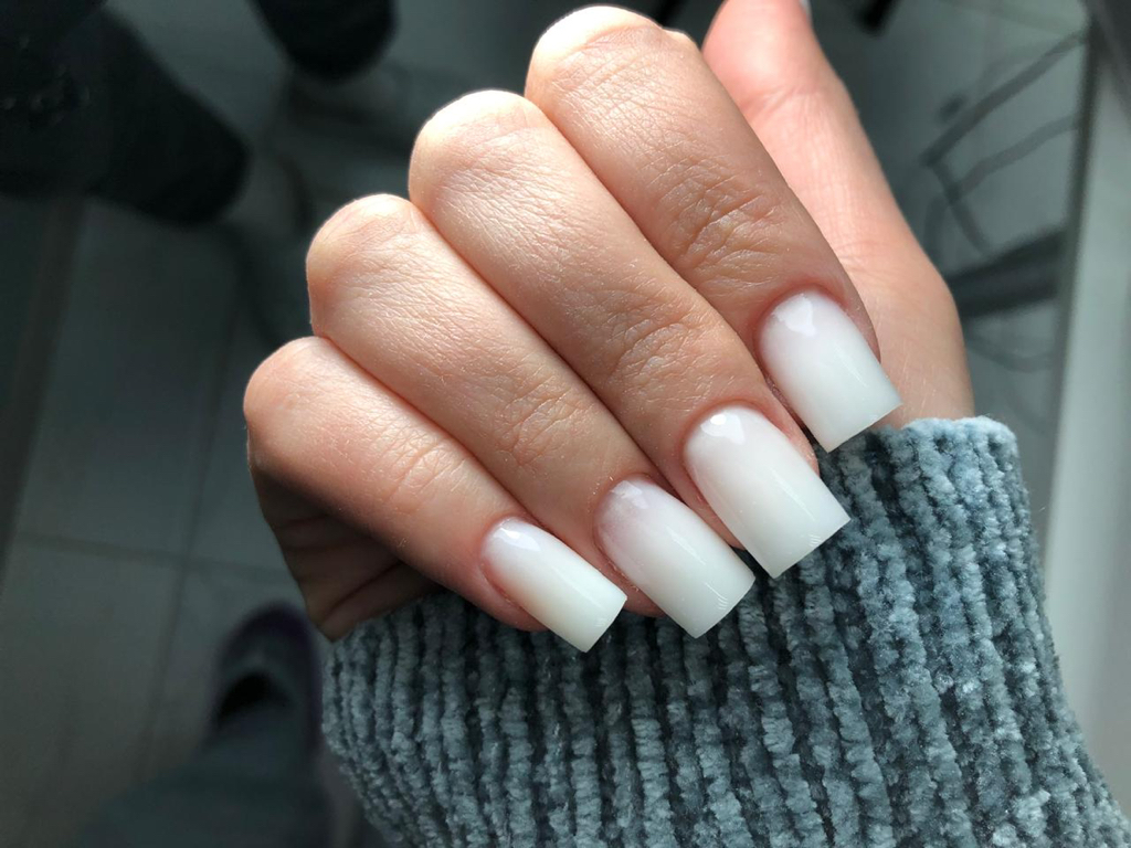 Маникюр «СРЕДНИЕ НОГТИ»