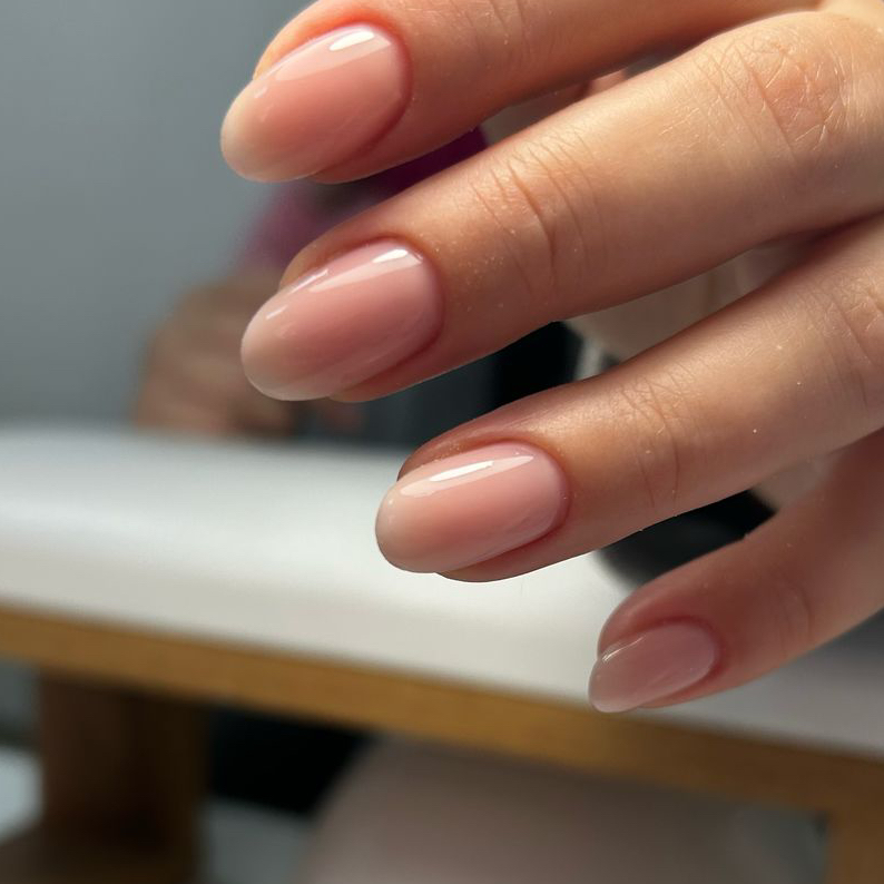 Наращивание 1 ногтя