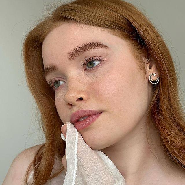 Коррекция бровей/прореживание