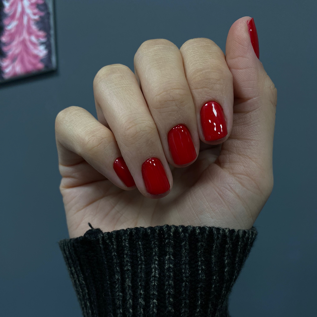 Маникюр с покрытием и укреплением (все включено)