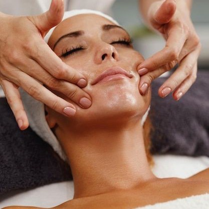 Лифтинговый массаж лица