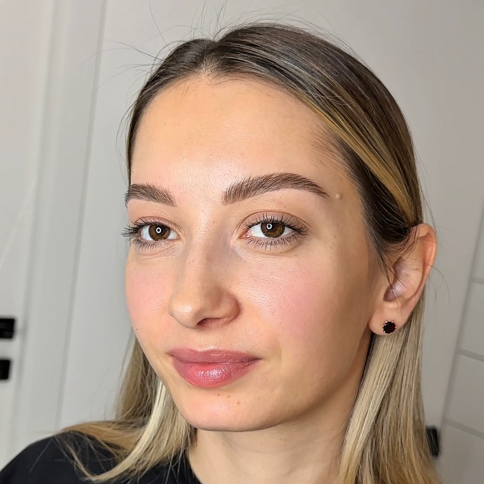 Моделирование бровей с окрашиванием