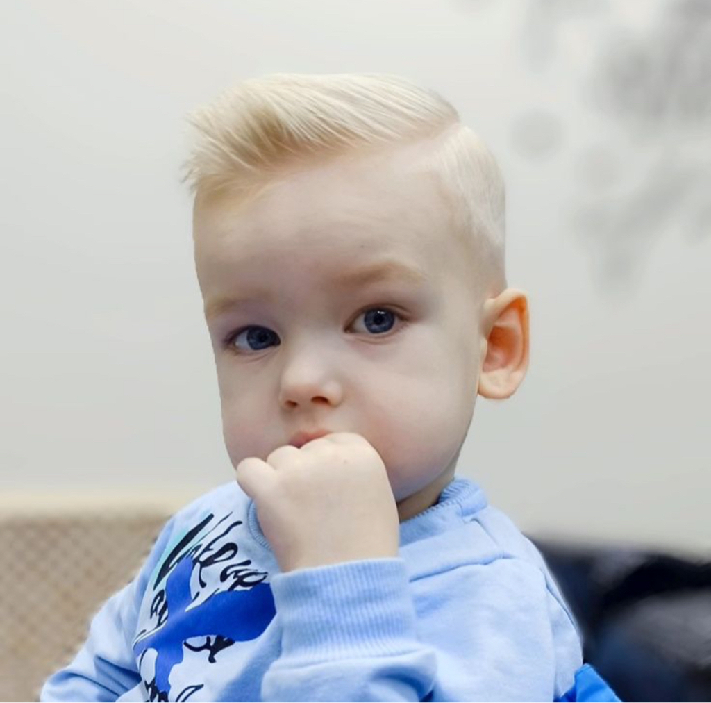 Первая стрижка малыша 0+