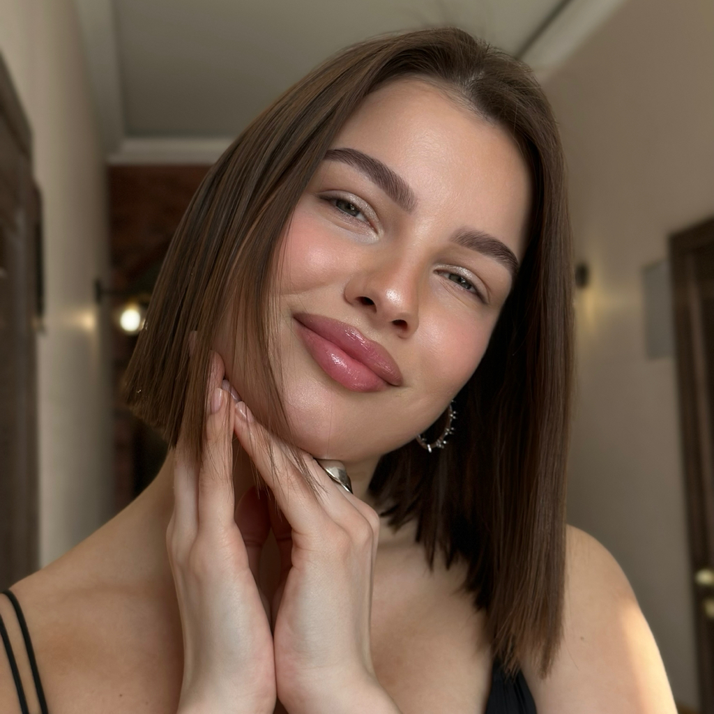 Коррекция + окрашивание бровей