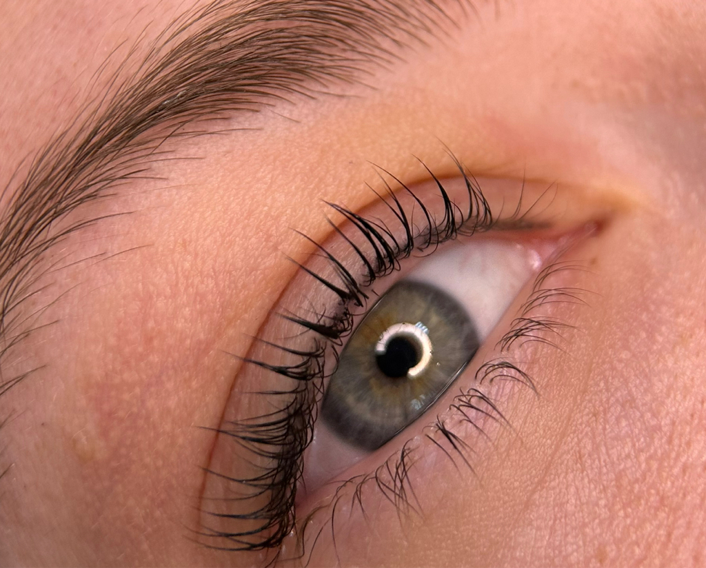 Ламинирование ресниц