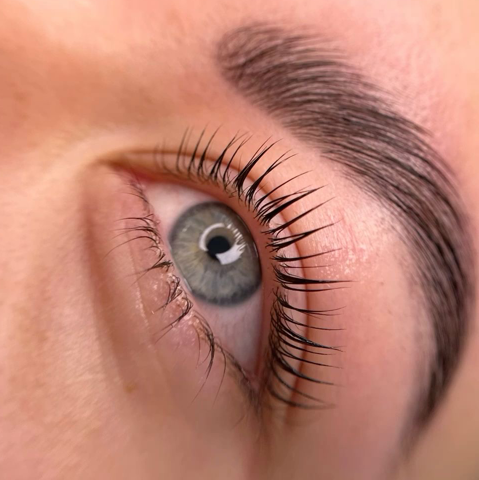 Комплекс : Ламинирование бровей +ламинирование ресниц