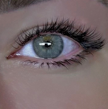 Наращивание нижних ресниц