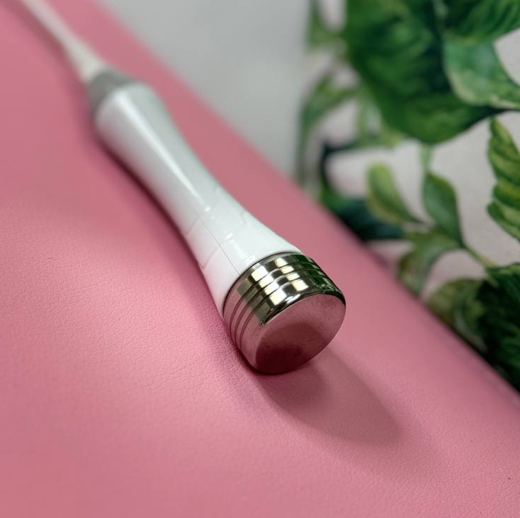 Фарфоровая куколка