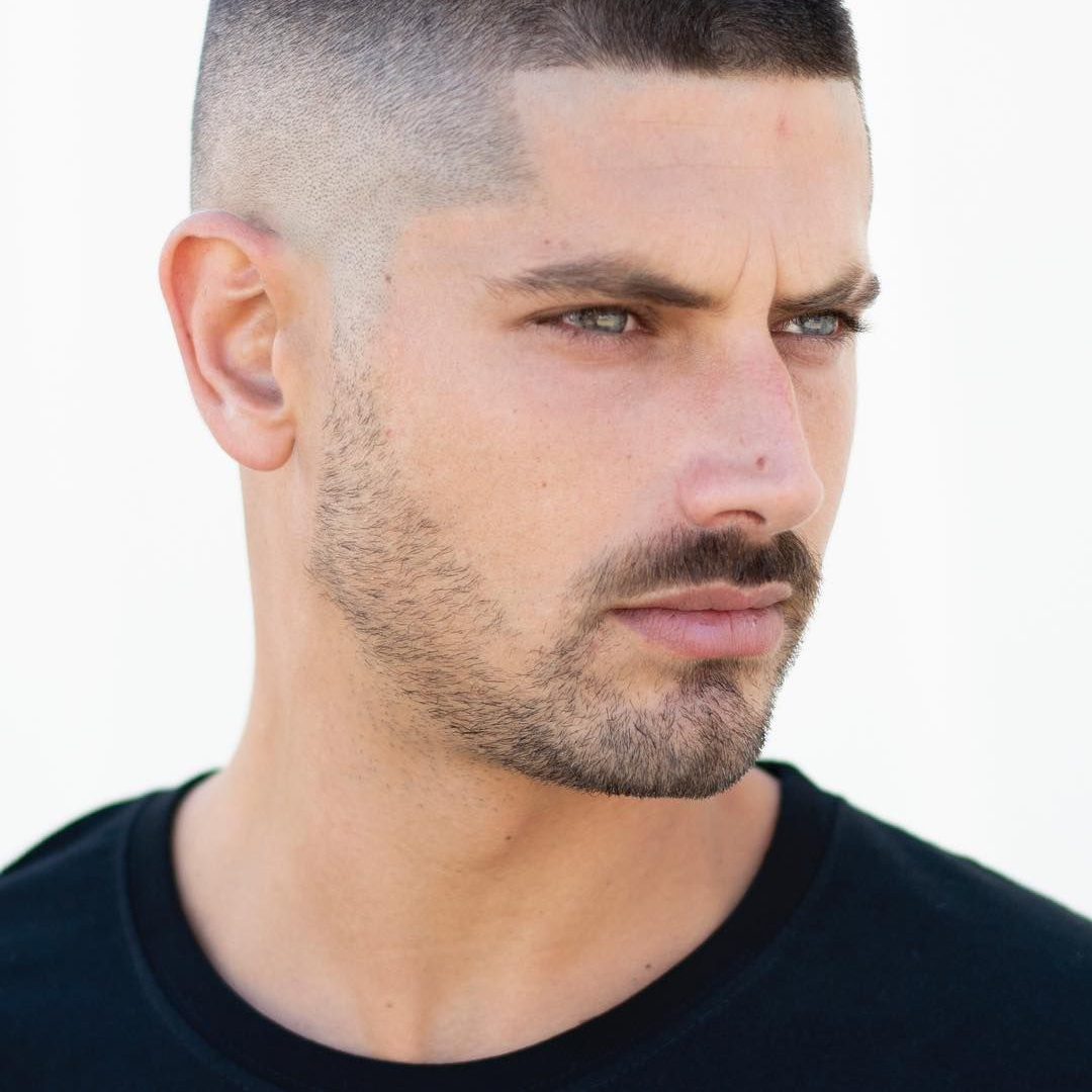 Спортивная Мужская