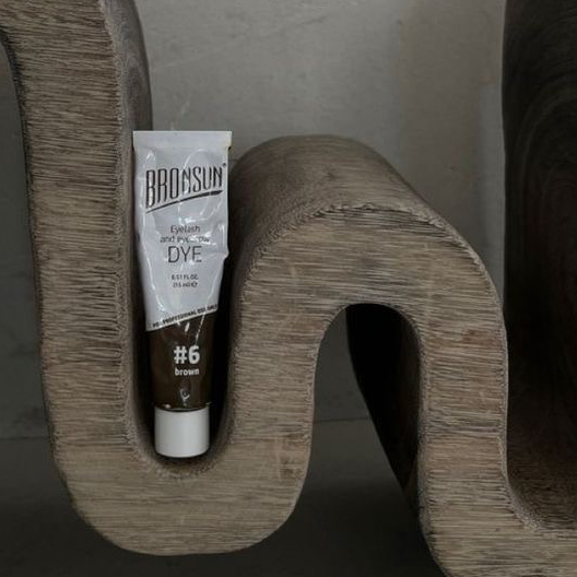 Окрашивание бровей краской -600
Хной-700