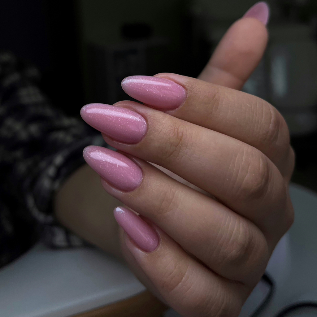 Наращивание ногтей