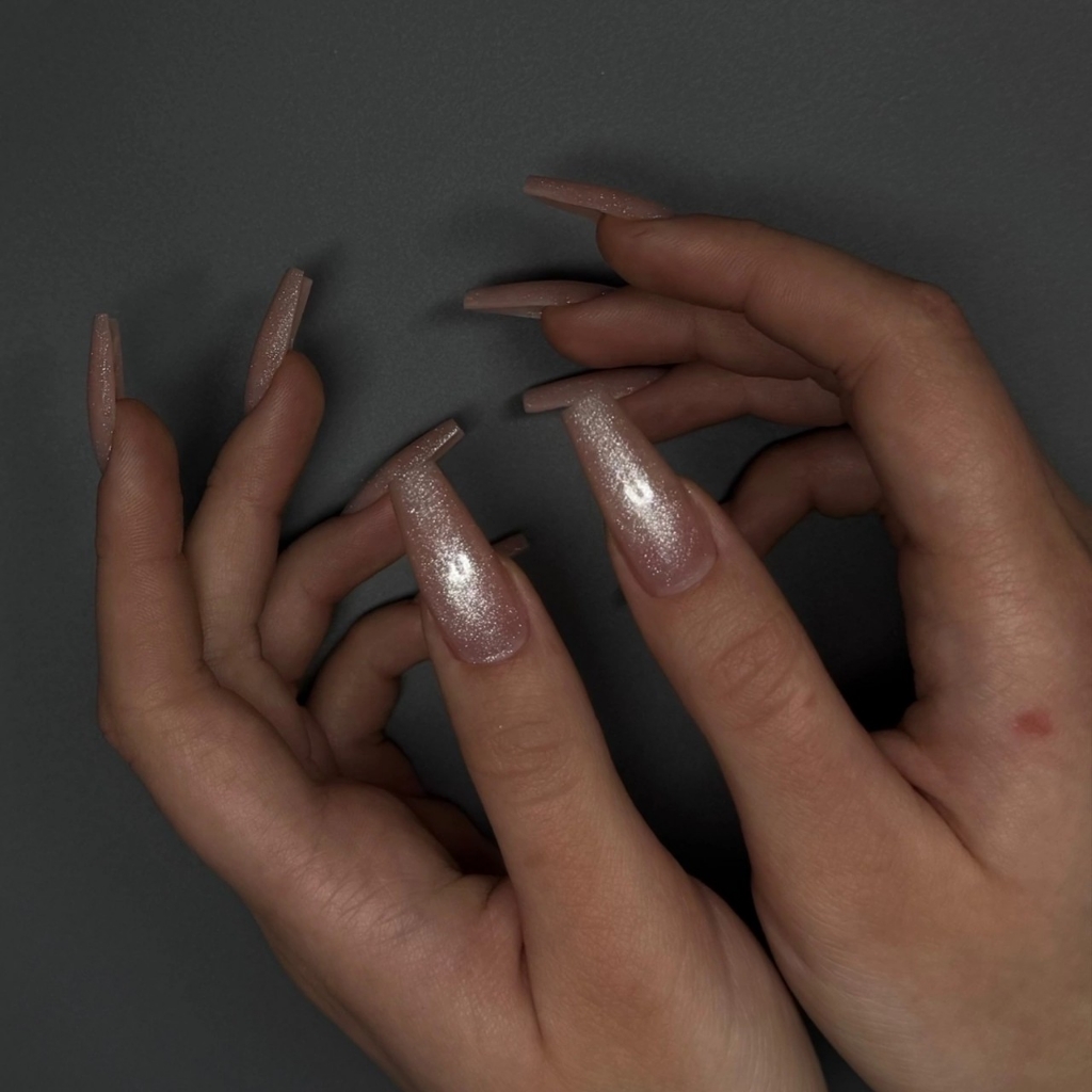 Наращивание ногтей средняя длина без дизайна