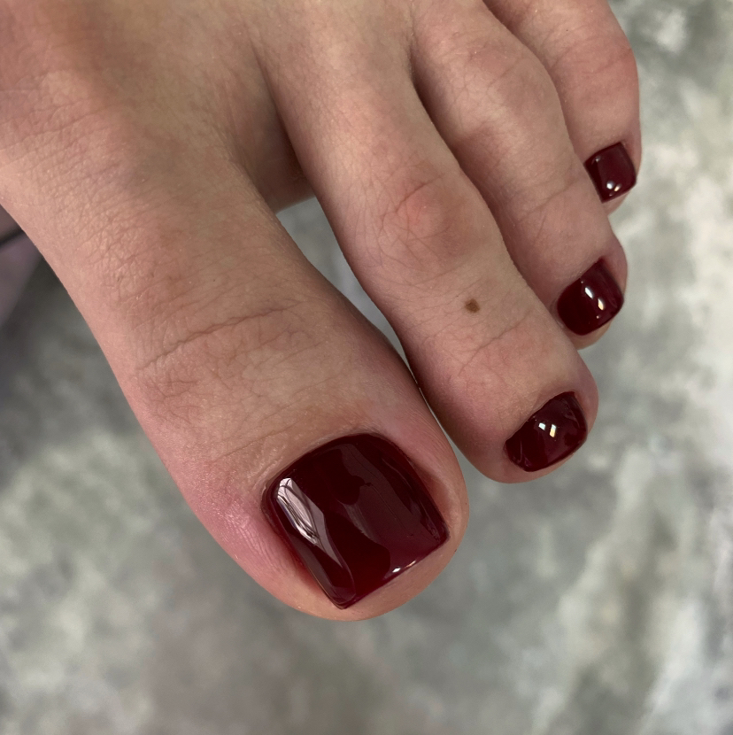 Обработка пальцев ног + покрытие гель-лак