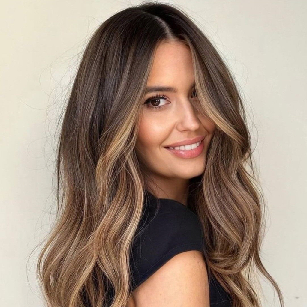 Контурное осветление у лица (face framing)-средний волос до плеч