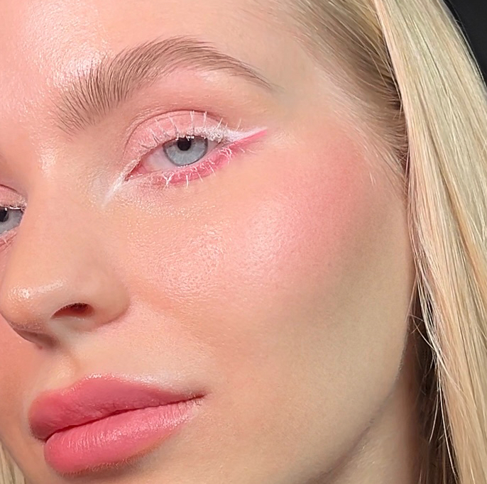 Оформление бровей