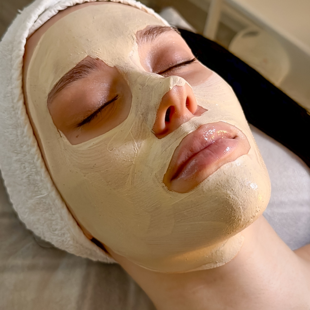 Гальваническая чистка лица (деликатное, не травмирующее воздействие на поверхностные слои кож)