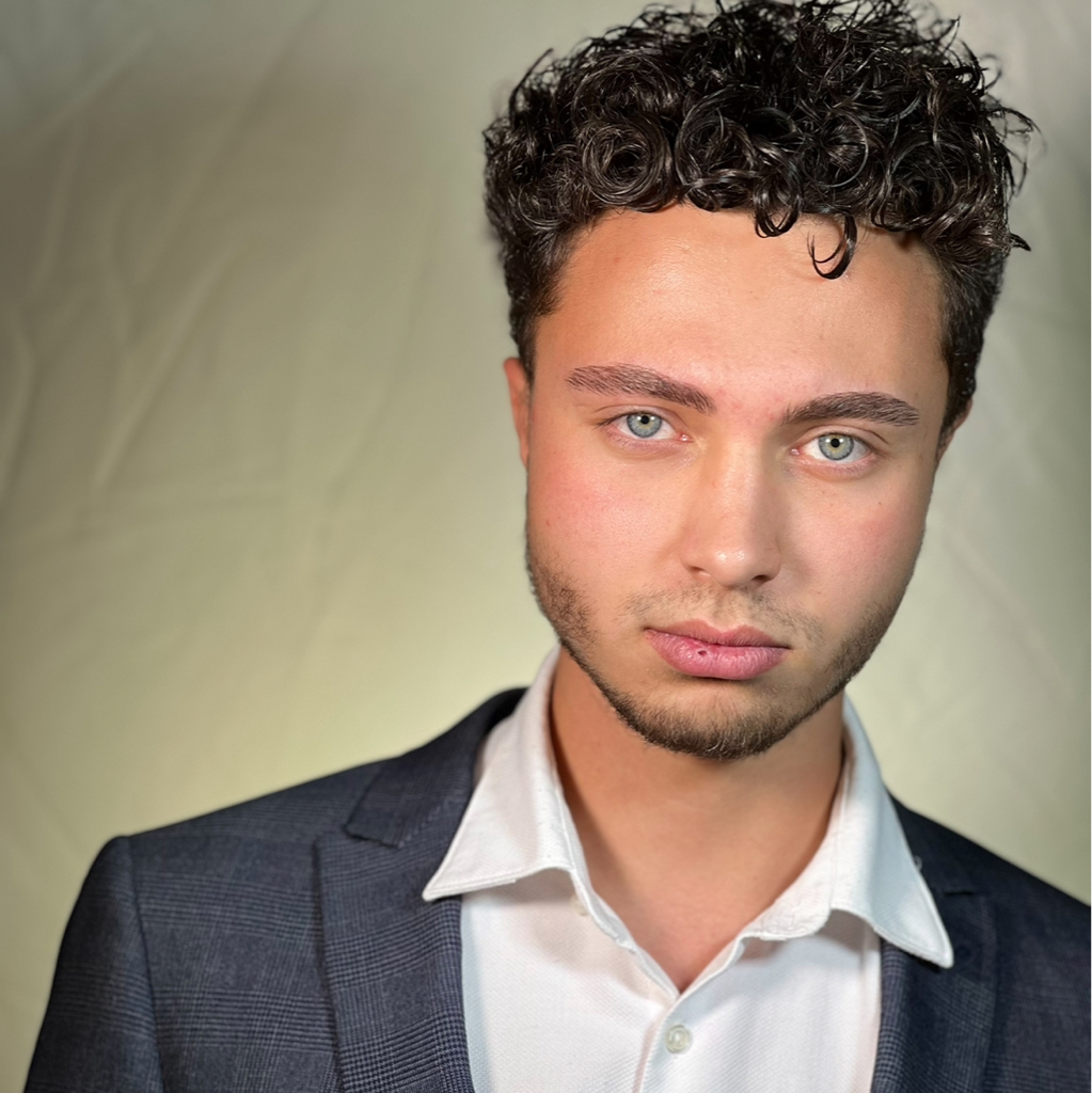 Мужская коррекция бровей