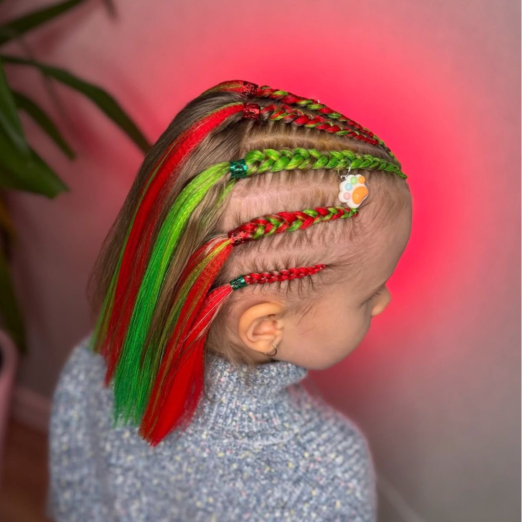 Брейды с канекалоном в ободок на макушке для детей до 7 лет. 4-6 штук 2.800₽, 7-9 штук 3400₽. ⏰ Время плетения 1,5-2 часа.