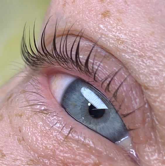 Окрашивание ресниц