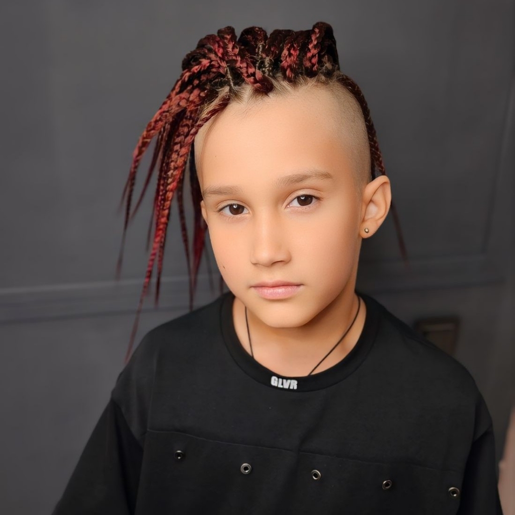 Вплетение комплекта на андеркат