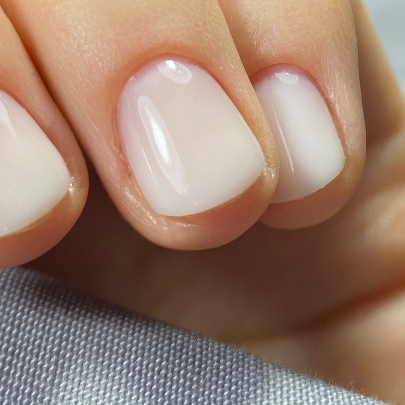 маникюр гелем однотон (длина под 0)