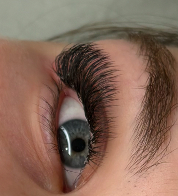 Наращивание ресниц 3D