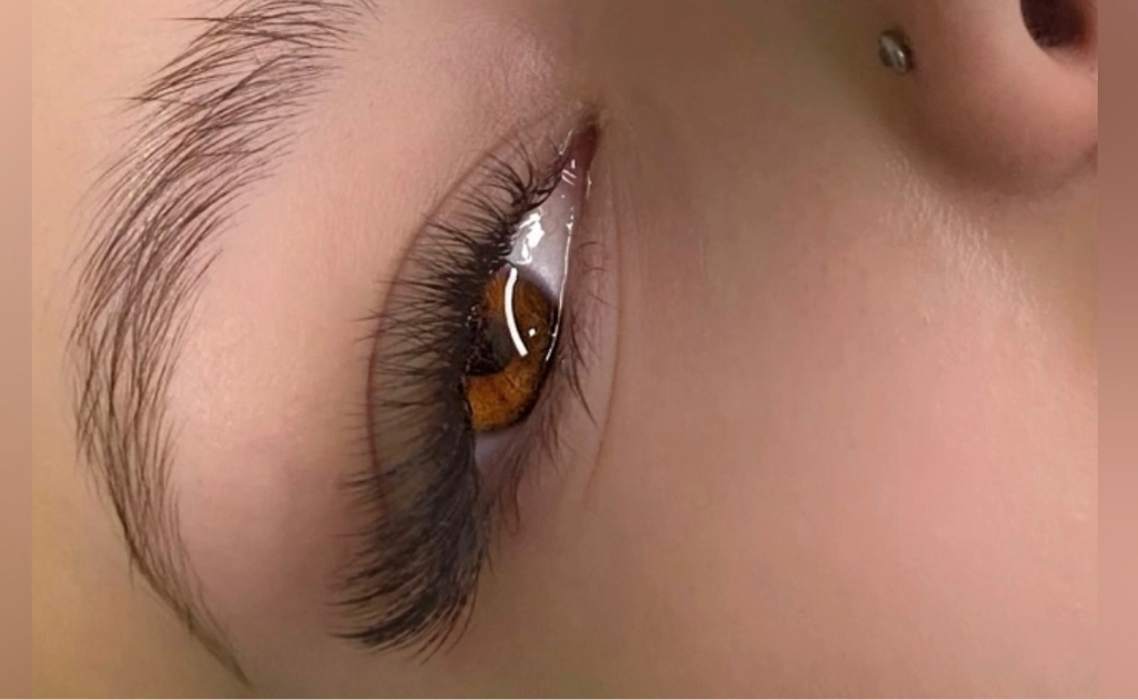 Наращивание ресниц 2D