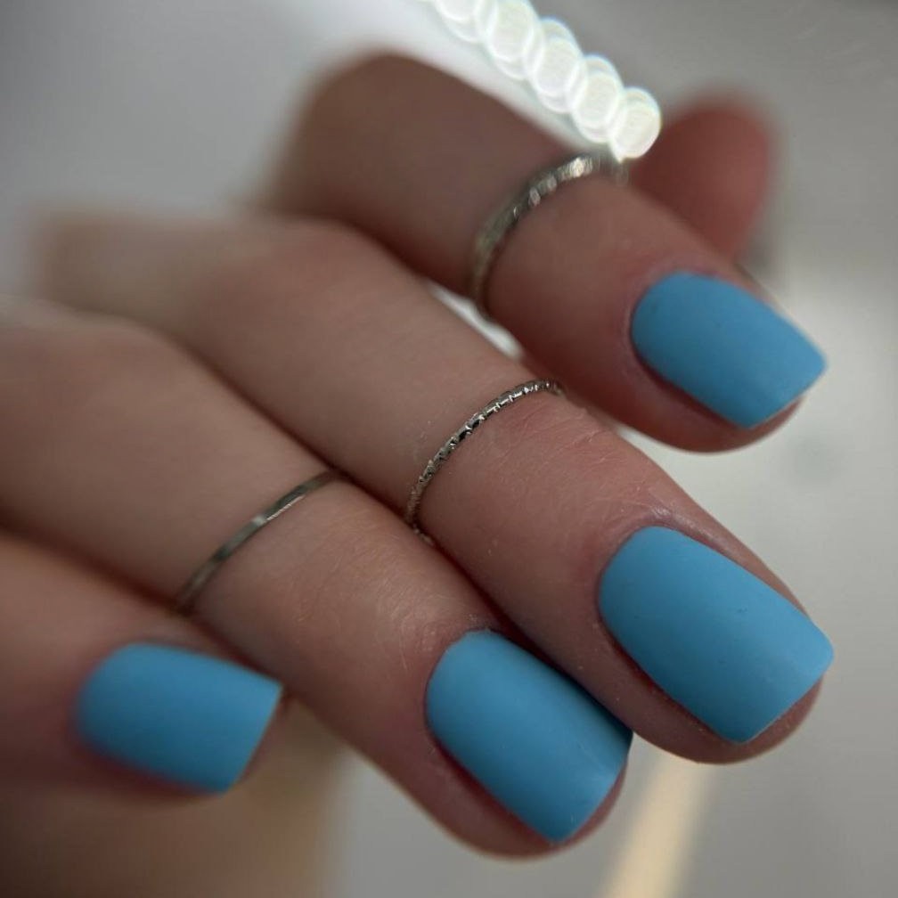 Маникюр с покрытием гель-лак