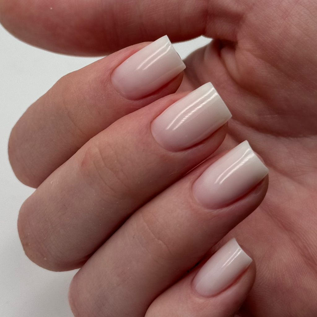 Маникюр с укреплением