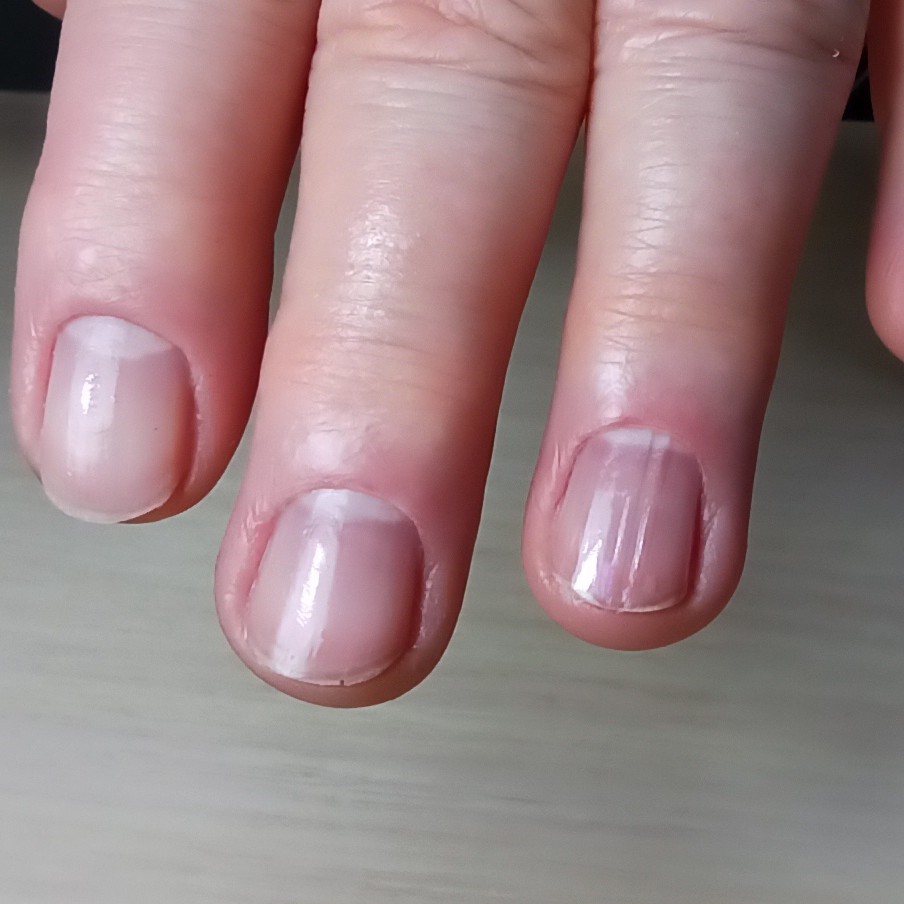 Маникюр классический