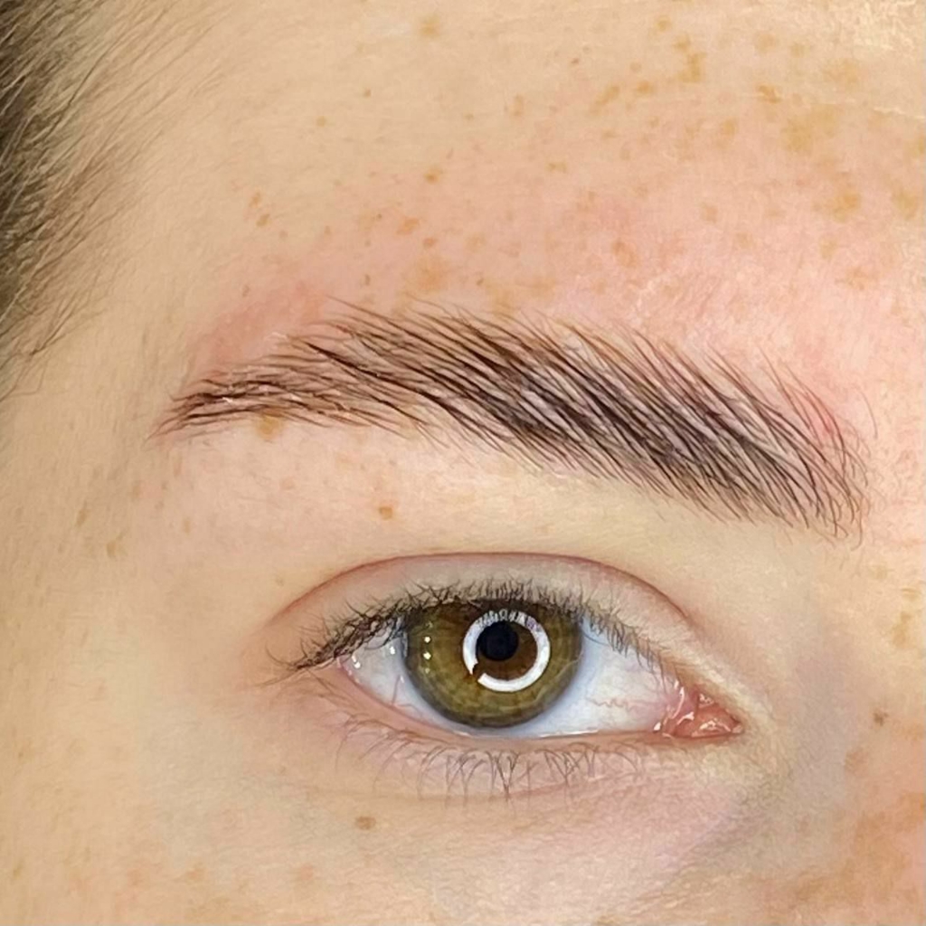 Ламинирование бровей