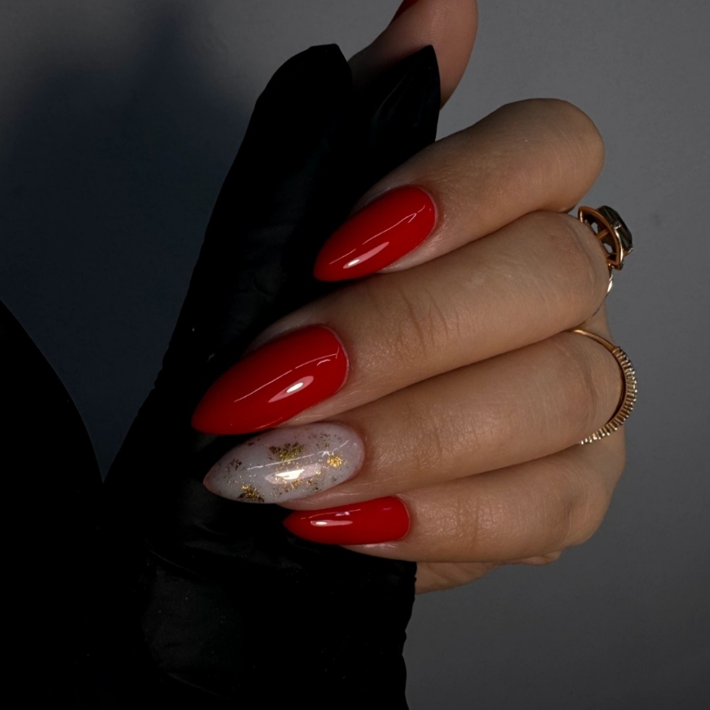 Наращивание ногтей