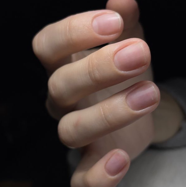 Маникюр без покрытия