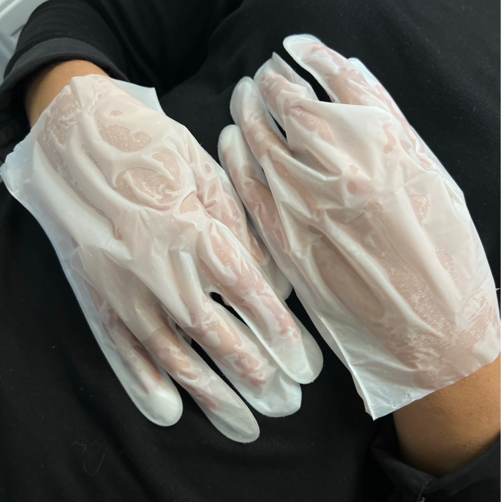 Питательная или увлажняющая маска для рук (дополнение к процедуре)