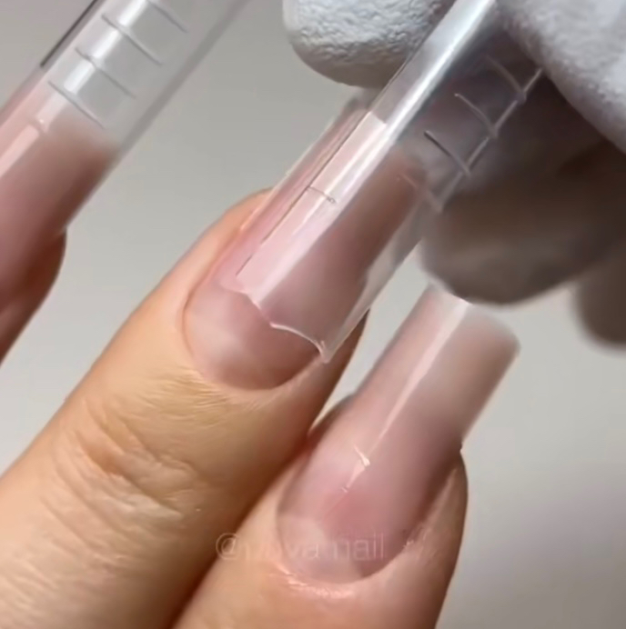 Наращивание 1 ногтя