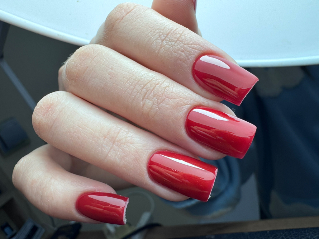 Наращивание ногтей