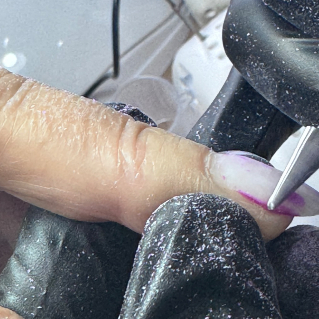 Снятие гель-лака