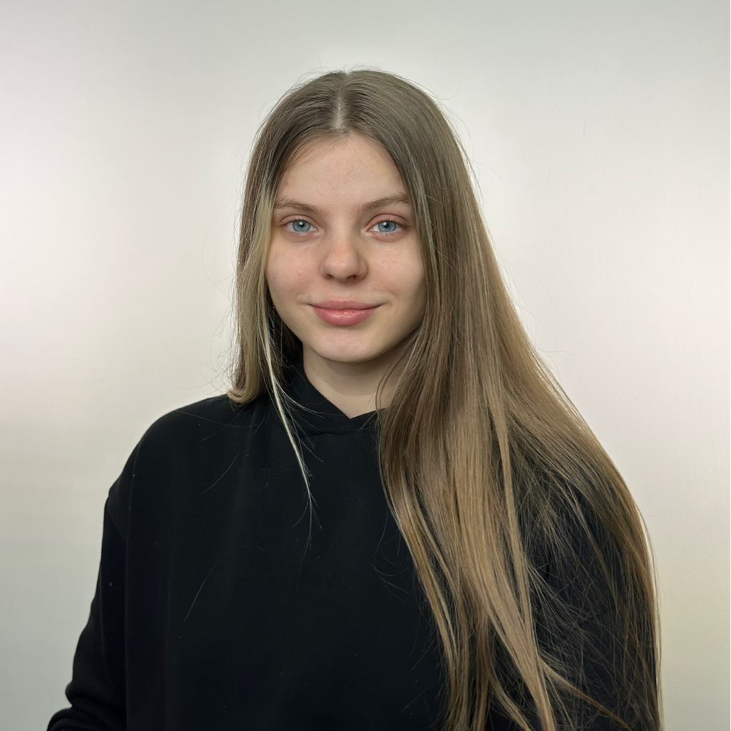 Яна