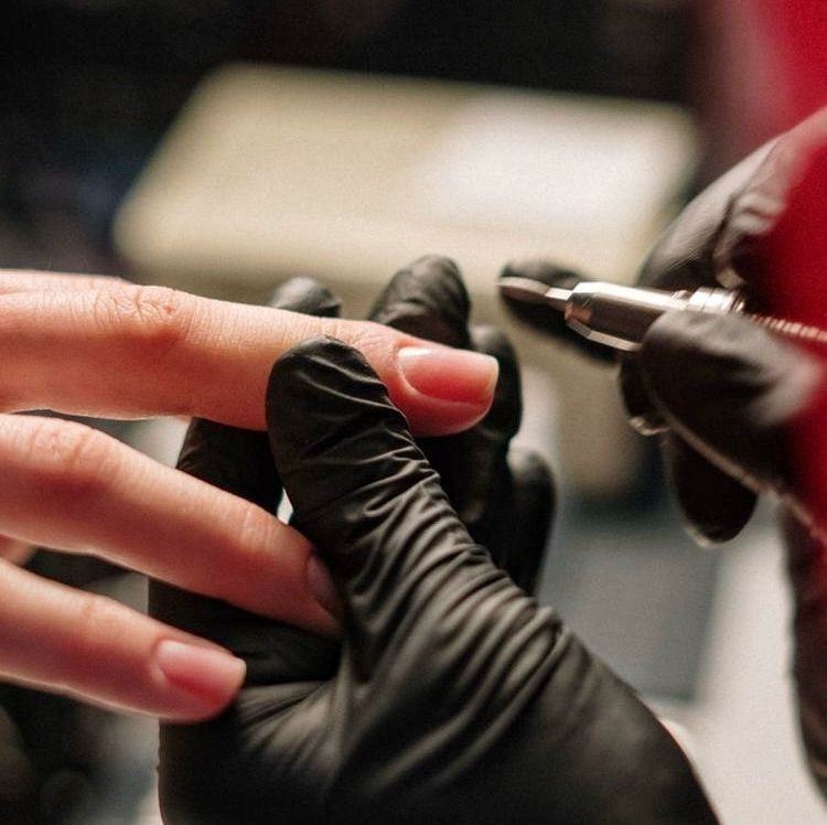 Маникюр аппаратный