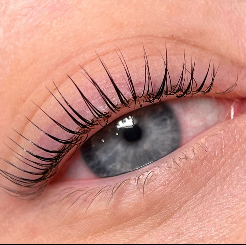 Ламинирование ресниц