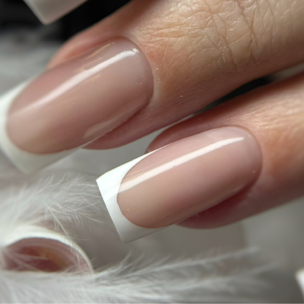 Маникюр Френч