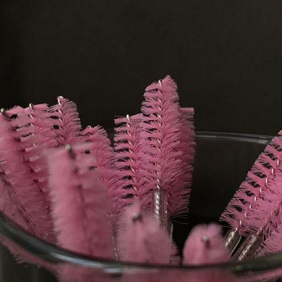 Комплекс MAX. Ламинирование бровей с коррекцией и окрашиванием + ламинирование ресниц + уход