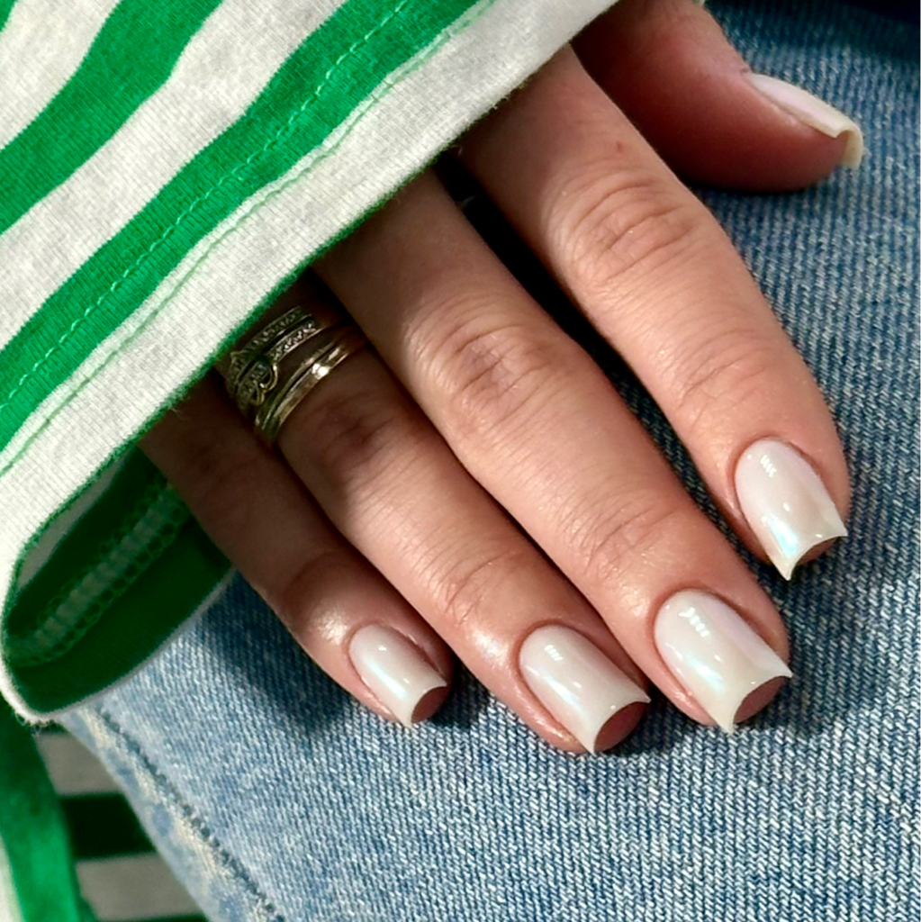 Маникюр с покрытием(КОРОТКИЕ ногти) однотон