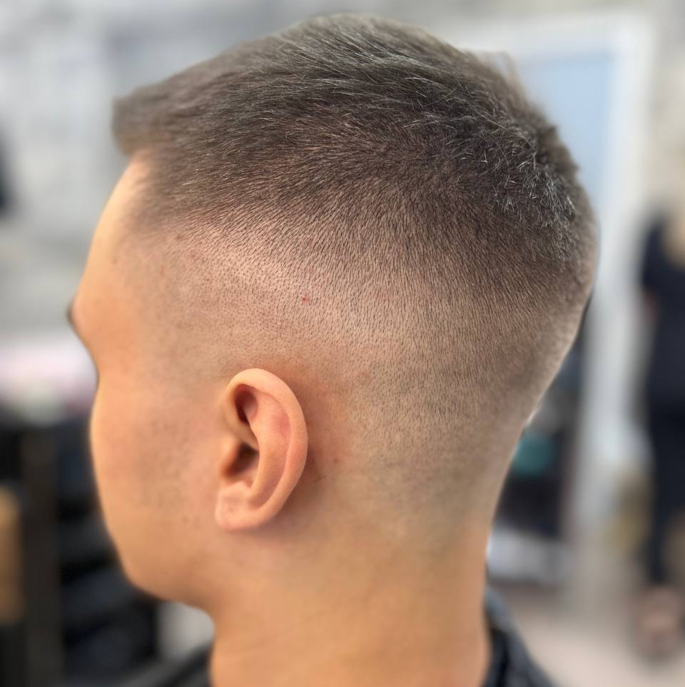 Мужская стрижка под 2 насадки