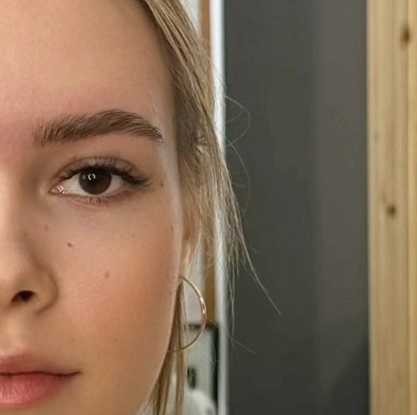 Коррекция бровей