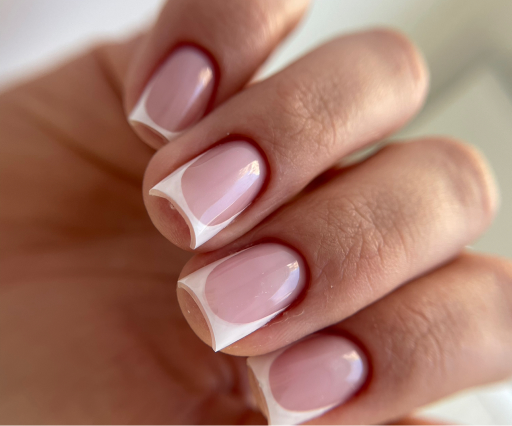 Маникюр + укрепление гелем + френч