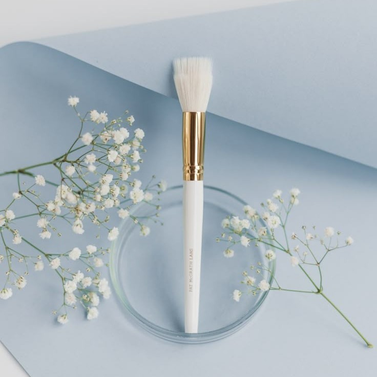 Свежее лицо (или "На выход")