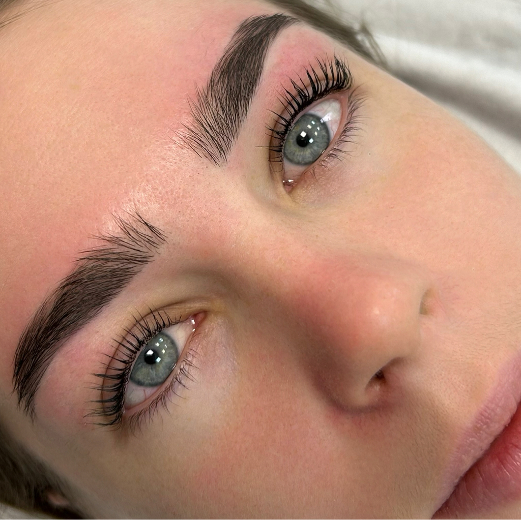 Ламинирование ресниц с окрашиванием